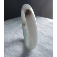 ราคา กำไลหยกพม่าเจไดต์ สีขาวน้ำผึ้งอมเขียว (6743125484)