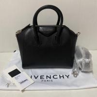 ราคา Like new!! Givenchy Mini Antigona in Black Color (15350703019)