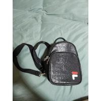 ราคา [ส่งต่อ][กระเป๋ามือสอง] กระเป๋าเป้ใบเล็ก fila ของแท้ ขนาด 8x6x4 นิ้ว ตำหนิหนังลอก (20478568627)