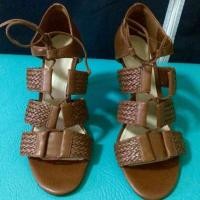ราคา รองเท้าส้นสูง Charles & Keith (763893555)