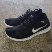 ราคา (Sold) Used Nike free run flyknit 2017 (1480941874)