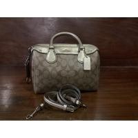 ราคา coach หมอน 9 นิ้ว มือสอง (8105631842)