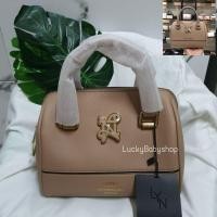 ราคา พร้อมส่ง - แท้100% กระเป๋า LYN - รุ่น Initial Bowler ไซส์ M (10317689645)