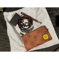 ราคา MCM Limited เกาหลี ใช้น้อยมาก (3254367873)