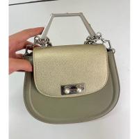 ราคา ส่งต่อ กระเป๋า charles & keith (22460785587)