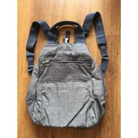 ราคา กระเป๋าเป้ผู้หญิง ยี่ห้อ fenneli สีเทา สภาพดีไม่มีตำหนิ (3649780216)