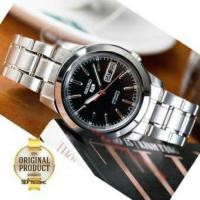 ราคา นาฬิกาข้อมือ Seiko Automatic รุ่น SNKE53K1 สายแสตนเลสสีเงิน หน้าปัดดำสุดหรู (4786199283)