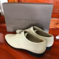ราคา รองเท้า Charles & Keith ของแท้ size 38 ส่งฟรี (4601989300)