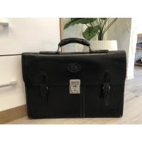 ราคา กระเป๋าjacobหนังแท้ 18นิ้วมือสองส่งฟรีค่ะ (14886010519)