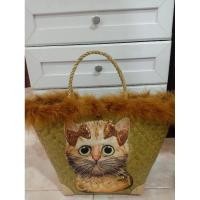 ราคา กระเป๋าสานกระจูด หน้าน้องแมว ขนนกฟรุ้งฟริ้ง ทรงปากบาน (5356738702)
