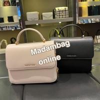 ราคา Charles Keith Front Flap Top Handle Crossbody Bag กระเป๋าถือ กระเป๋าสะพายข้าง (10549780100)