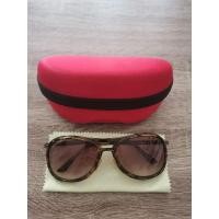 ราคา (USED​ LIKE​ NEW)​แว่นกันแดดเลนส์​ Polarized ปั๊ม​ Chloe' (4287910145)