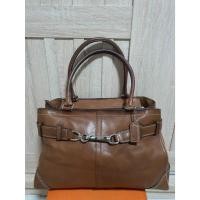 ราคา กระเป๋า Coach แท้ หนังแท้ สภาพดีมาก สวยสะอวด เจ้าของขายเอง ราคา 1,300 บาท (21690935766)