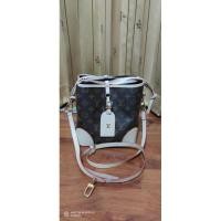 ราคา กระเป๋าสะพายหลุยส์ทรงขนมจีบงานhi-end (6846911071)