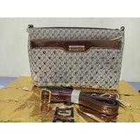 ราคา กระเป๋า Kimperry สะพายข้างขนาด 10 นิ้ว (8438124215)