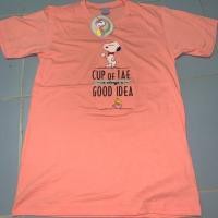 ราคา มือ 1 เสื้อยืดสีโอรส ปักลายสนุปปี้ถือแก้ว (7134872794)