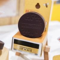 ราคา Burt’s bees conditioning lip scrub (4422117688)