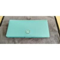 ราคา louis fontaine กระเป๋าสตางค์ใบยาว สีเขียว สวย ใหม่ (23068050278)