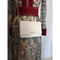 ราคา กระเป๋า MIU MIU สีขาว (11181106638)