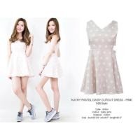 ราคา เดรสจากร้าน SlyQ (48759247)