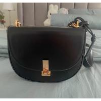 ราคา กระเป๋าสะพายสีดำสไตล์เกาหลี♡ (22552152086)