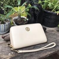 ราคา กระเป๋าสตางค์หนังแท้ Tory Burch แท้ 100% กระเป๋าคล้องมือ มือสอง ญี่ปุ่น (5852251110)