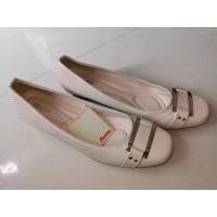 ราคา รองเท้า Bata ใหม่ ป้ายห้อย ไซส์ 38 (3320715791)