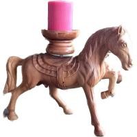 ราคา เชิงเทียนม้าไม้แกะสลัก พร้อมเทียนหอม (20981482559)