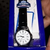 นาฬิกาข้อมือ Casio Lady Watch Leather Band Silver Tone LTP-1183E-7ADF