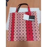 ราคา Bao Bao Issey Miyake กระเป๋าเบาเบามือสอง (18456727284)