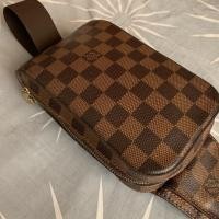 ราคา กระเป๋าคาดอก คาดเอว Louis Vuitton Geronimo Damier มือสอง สภาพ98% (2212100697)