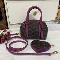 ราคา กระเป๋า How แท้มือสอง สภาพดี แถมฟรีใบเล็ก (22351241357)