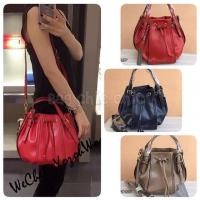 ราคา Charles&Keith กระเป๋าทรงขนมจีบ (16774892)