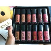 ราคา SALE‼️ ขาดทุน Kylie Charm Moisturizing (344148075)
