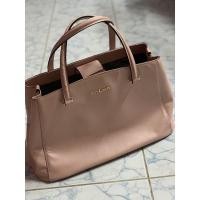 ราคา ส่งฟรีกระเป๋าผู้หญิง Guy Laroche หนังวัวแท้ มือ2 สีโรสโกลด์ (17863594324)