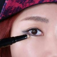 ราคา YSL Eye Duo Smoker 2 × 0.8g. (753291010)