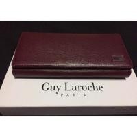 ราคา ‼️‼️ กระเป๋าสตางค์ Guy Laroche แท้ใหม่แกะกล่อง ทรงสวยเก๋ สีแดงเลือดหมู (6610432334)