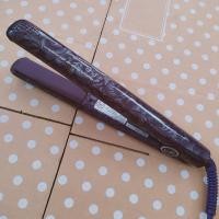 ราคา เครื่องหนีบผม ghd jemela limited 4.2 b purple **มือสอง (19689530810)
