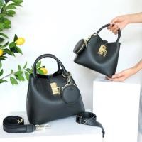 ราคา (ส่งฟรี) KEEP รุ่น LALA BAG (ปรับได้ 2 ทรง) มี 2 สี | กระเป๋าถือ/กระเป๋าสะพาย (7763609525)