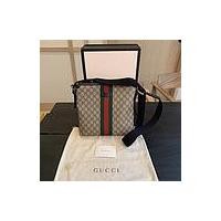 ราคา [BU220704865] Gucci / GG Canvas Crossbody Bag + [BU220704817] Gucci / Horsebit 1995 Shoulder Bag (21826825086)
