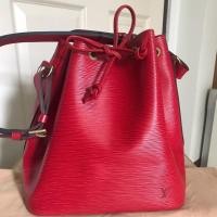 ราคา กระเป๋าสะพาย LV ทรงขนมจีบลายไม้ (1821773759)