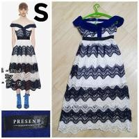 ราคา Soldเดรสยาวถักลูกไม้สีน้ำเงินขาว ป้าย Present มือ 2 (18276190899)