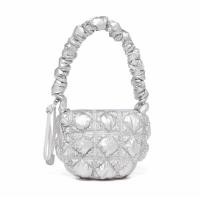 ราคา กระเป๋า carlyn poing silver (22237768727)