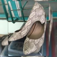 ราคา รองเท้าส้นสูง มือสอง สภาพดี (1974591174)