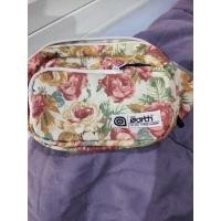 ราคา กระเป๋าผ้า คาดอก คาดเอว แบรนด์ The Earth (13176122525)