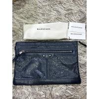 ราคา ของแท้มือสอง กระเป๋า คลัช บาเลนเซียก้า Used in Good Condition Balenciaga clutch bag leather khaki plain men's (23376868718)