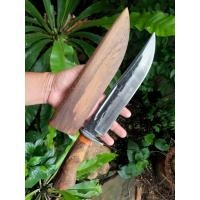 ราคา มีดโบวี่ โบวี่ Bowie knife มีดพก มีดต่อสู้ มีดอีเหน็บ มีดเดินป่า มีดแคมป์ 9.2” ผิวไฟ ร่องเลือด กระบังเลส ด้ามฝักขี้เหล็ก (10797845851)