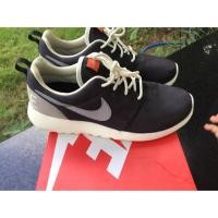 ราคา Nike roshe one retro women sz 39 (284553099)