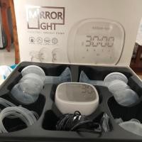 ราคา เครื่องปั้มนม Attitude mom Mirror Light มือสอง สภาพดี (3129690742)