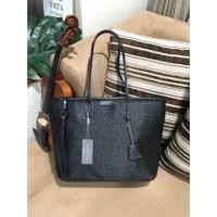 ราคา Charles & Keith Black Textured Tote Bag (1944154373)